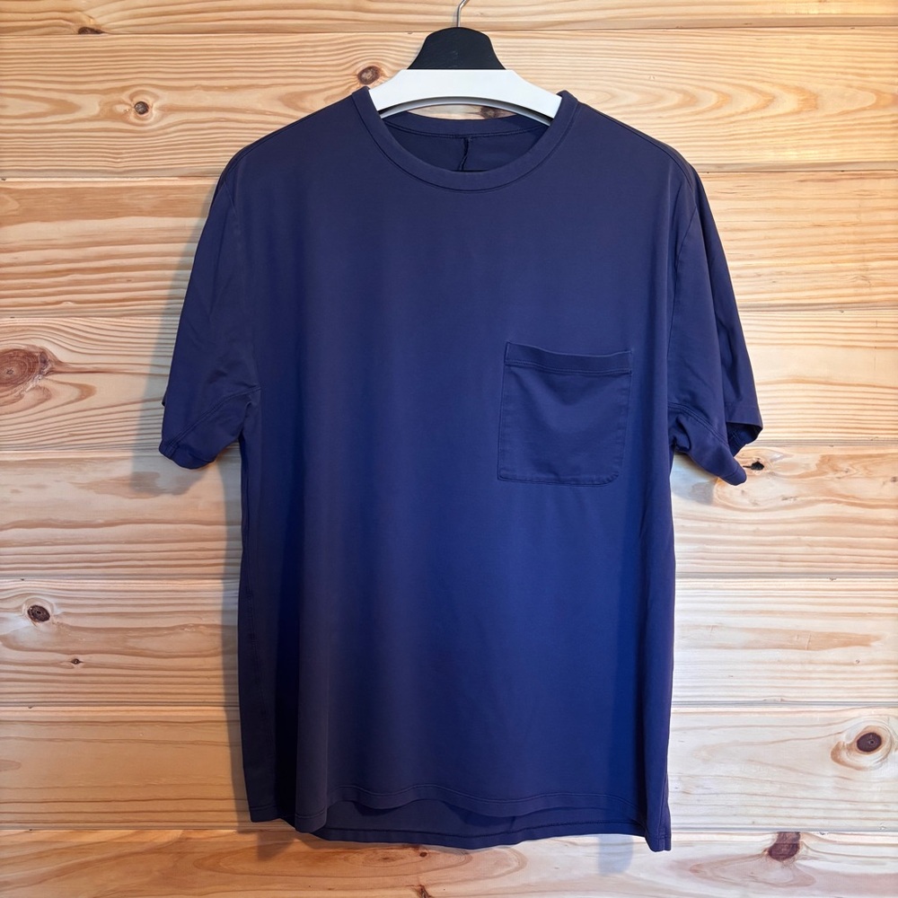 Men’s lululemon Fundamental Pocket T-Shirt in Night Sea